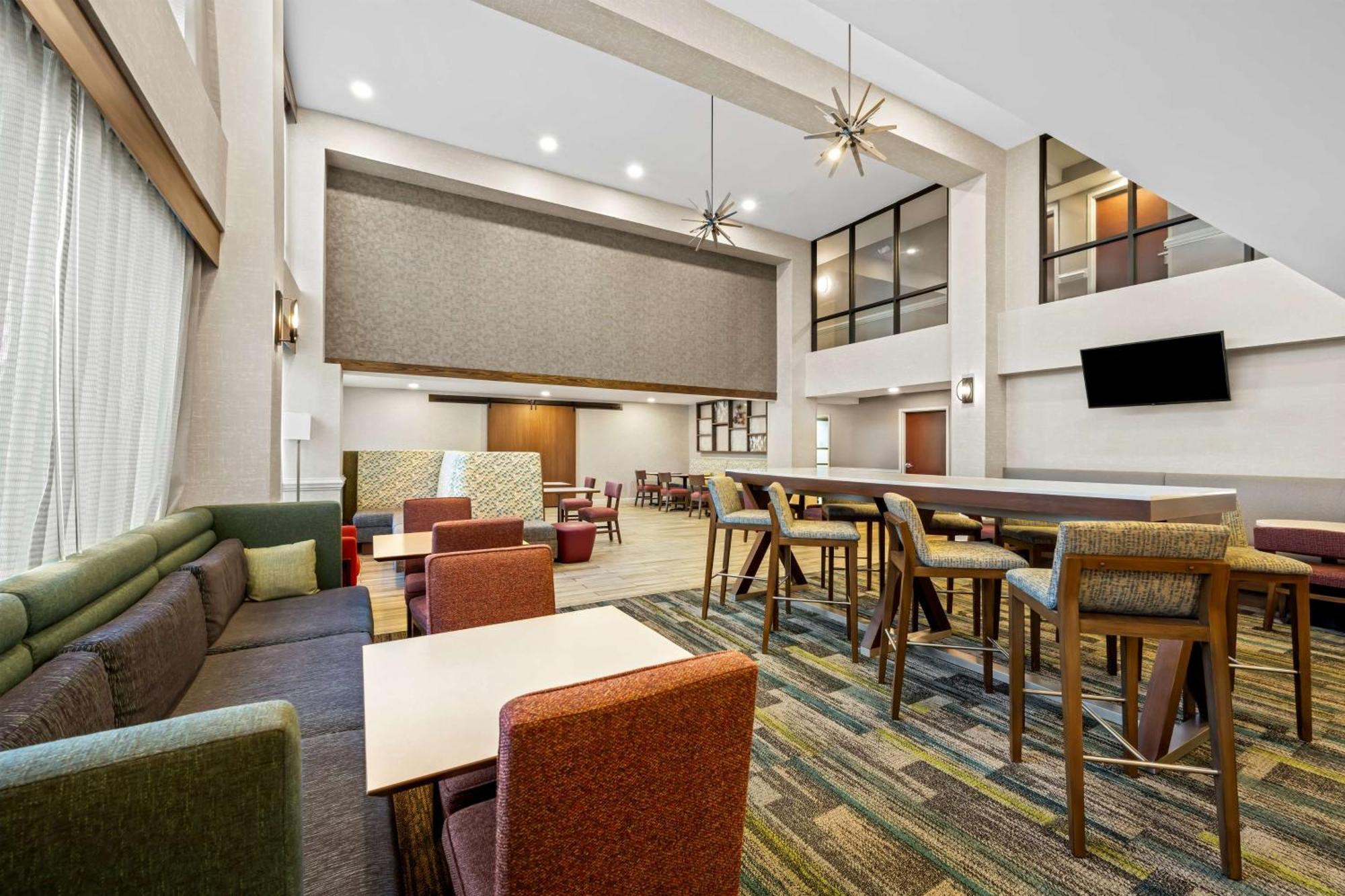 Hampton Inn & Suites Wilson I-95 Exterior photo