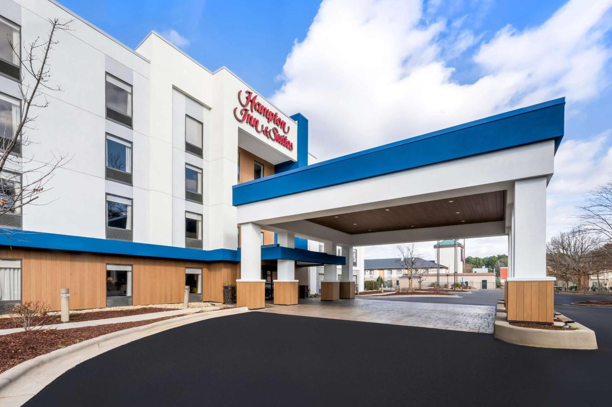 Hampton Inn & Suites Wilson I-95 Exterior photo